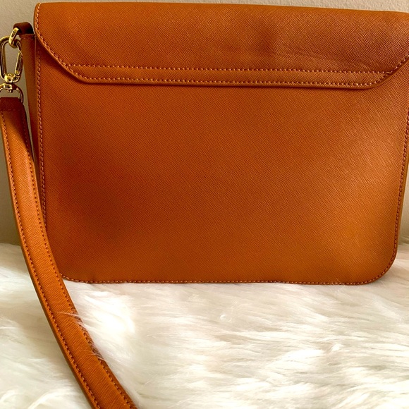 Tory Burch Robinson Crossbody Purse - Picture 3 of 7